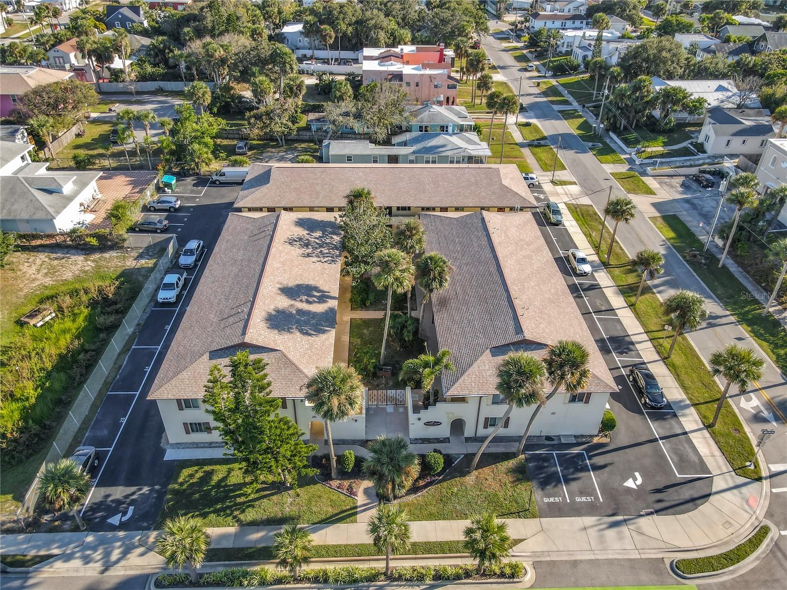 Image 7 of 35 For 400 Oakridge Boulevard 21