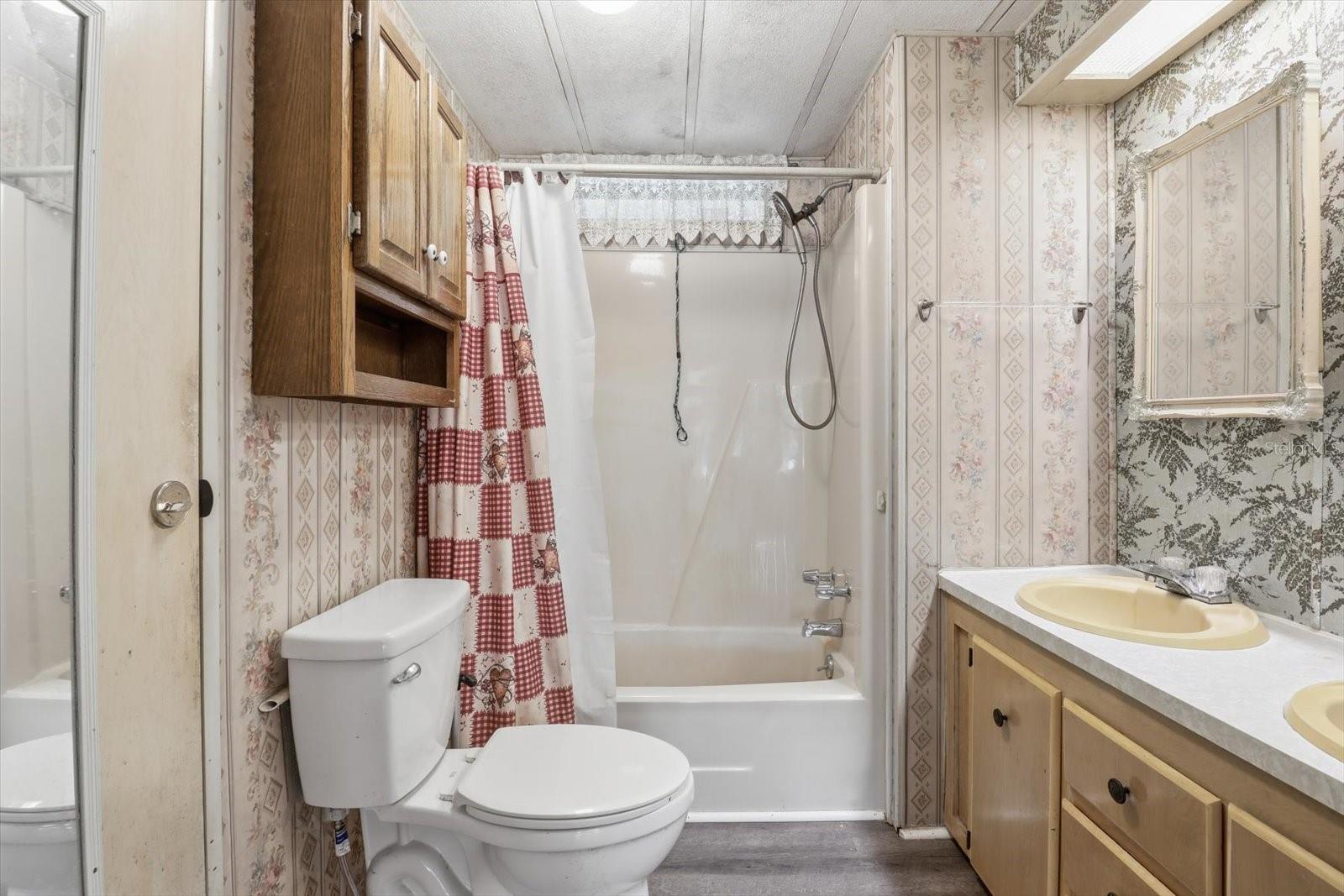 Image 23 of 41 For 939 Crystal Crest Terrace