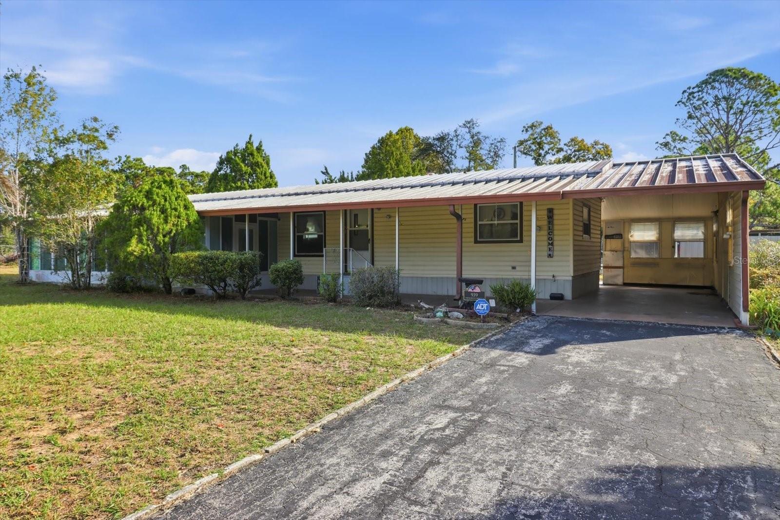 Image 4 of 41 For 939 Crystal Crest Terrace