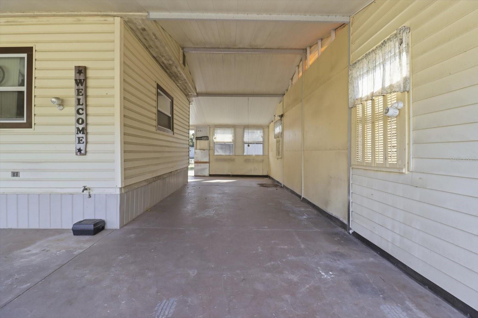 Image 6 of 41 For 939 Crystal Crest Terrace