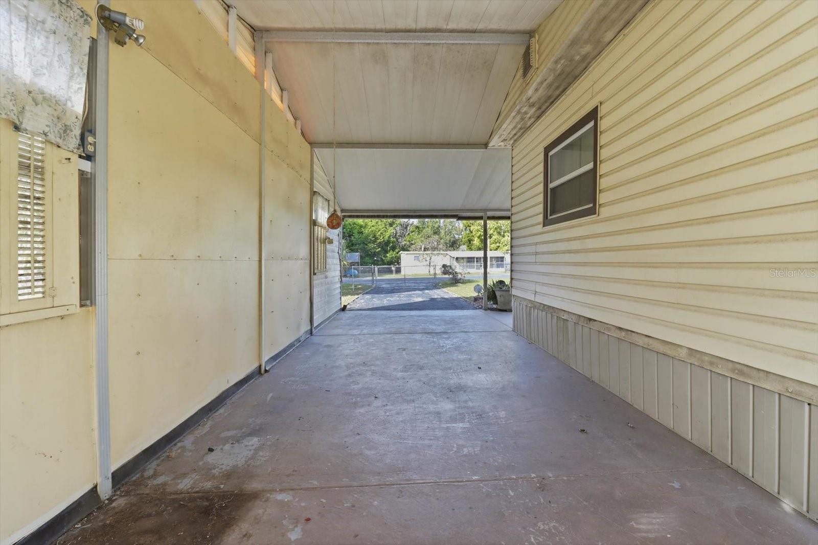 Image 7 of 41 For 939 Crystal Crest Terrace