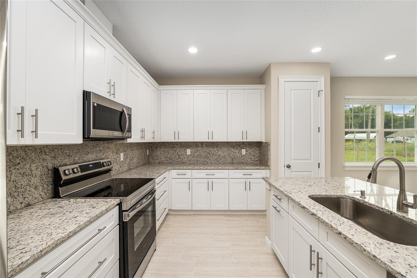 Image 13 of 55 For 13871 44th Avenue