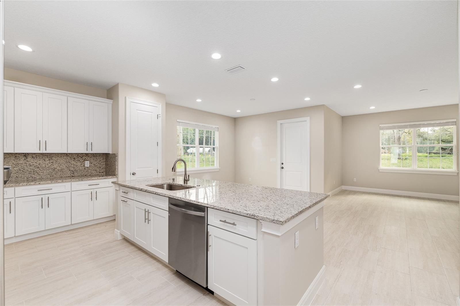 Image 14 of 55 For 13871 44th Avenue