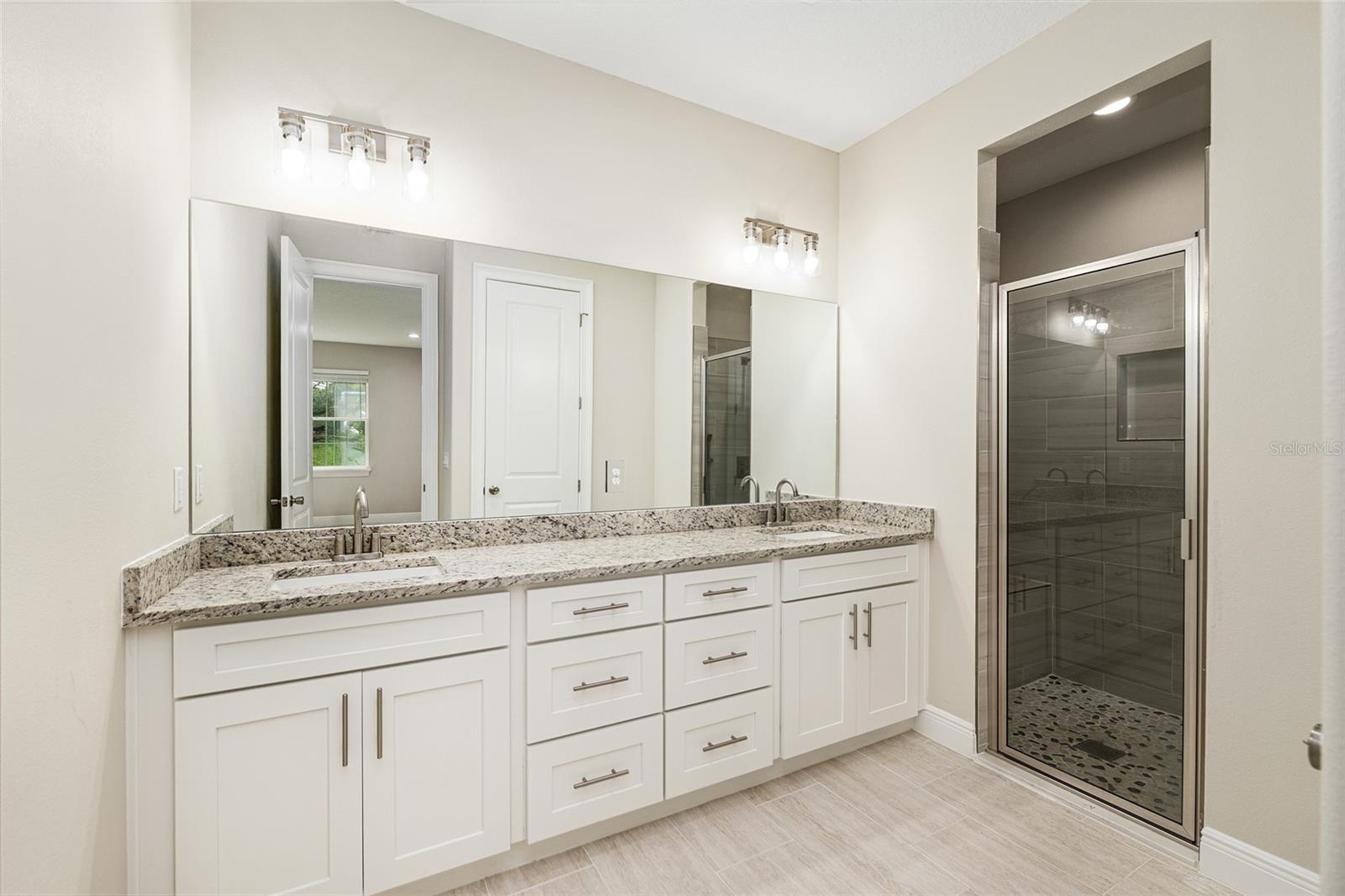 Image 19 of 55 For 13871 44th Avenue