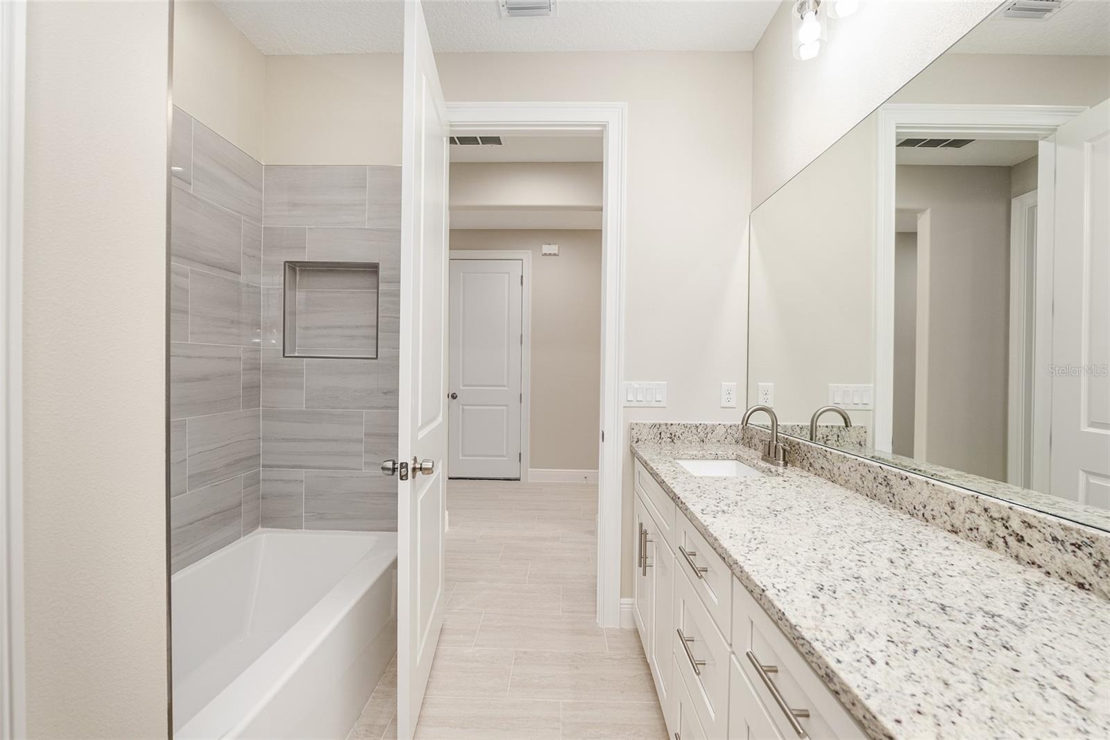 Image 26 of 55 For 13871 44th Avenue