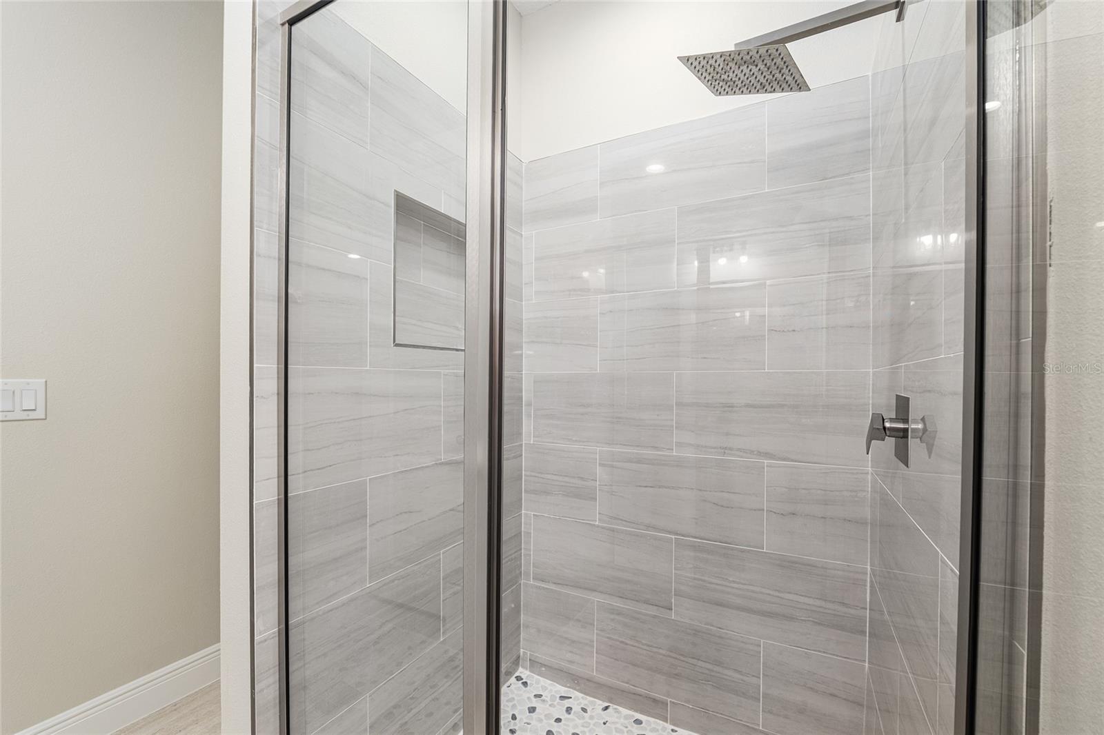 Image 40 of 55 For 13871 44th Avenue