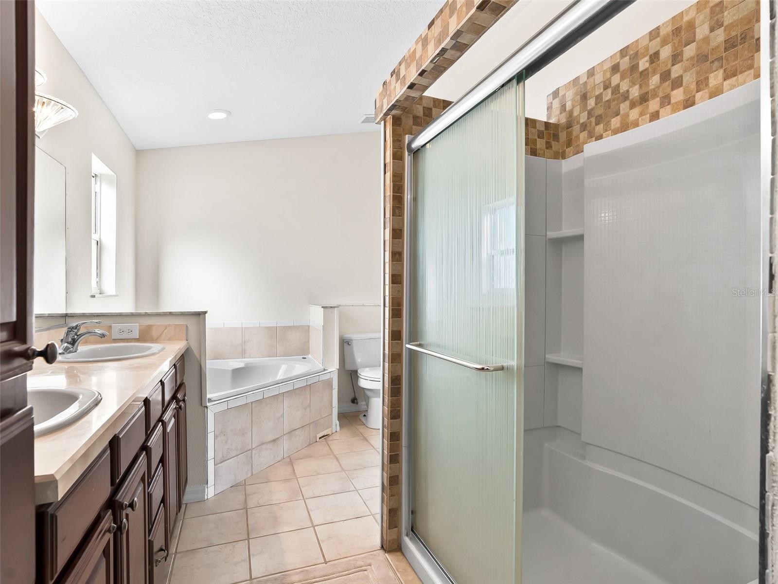 Image 20 of 32 For 10 Chinica Drive