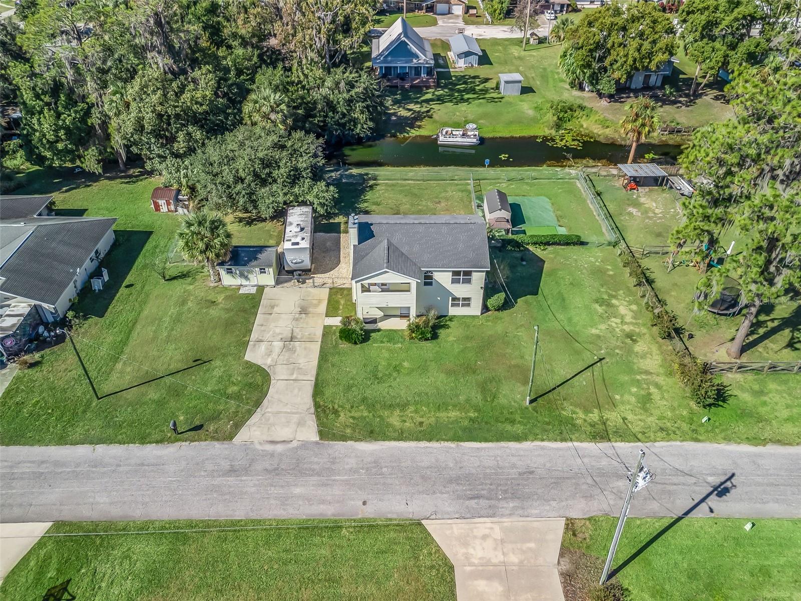 Image 37 of 42 For 10 Chinica Drive