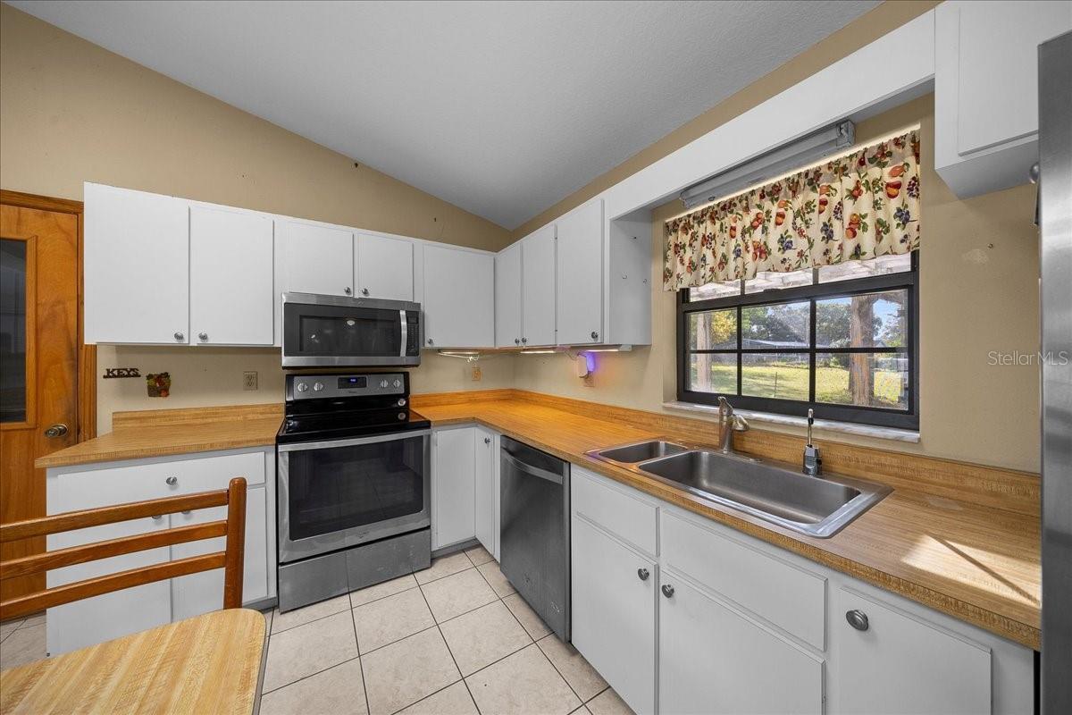 Image 3 of 54 For 9080 161st Lane