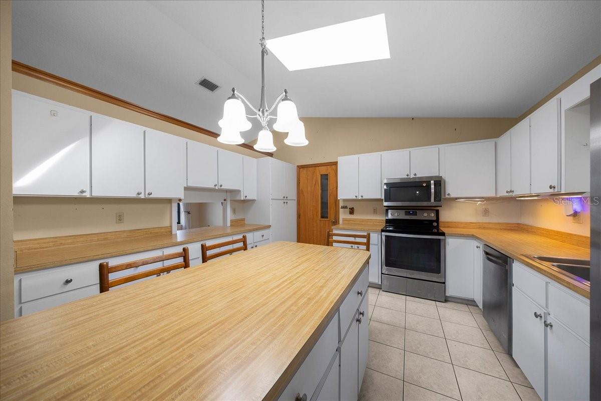 Image 7 of 54 For 9080 161st Lane