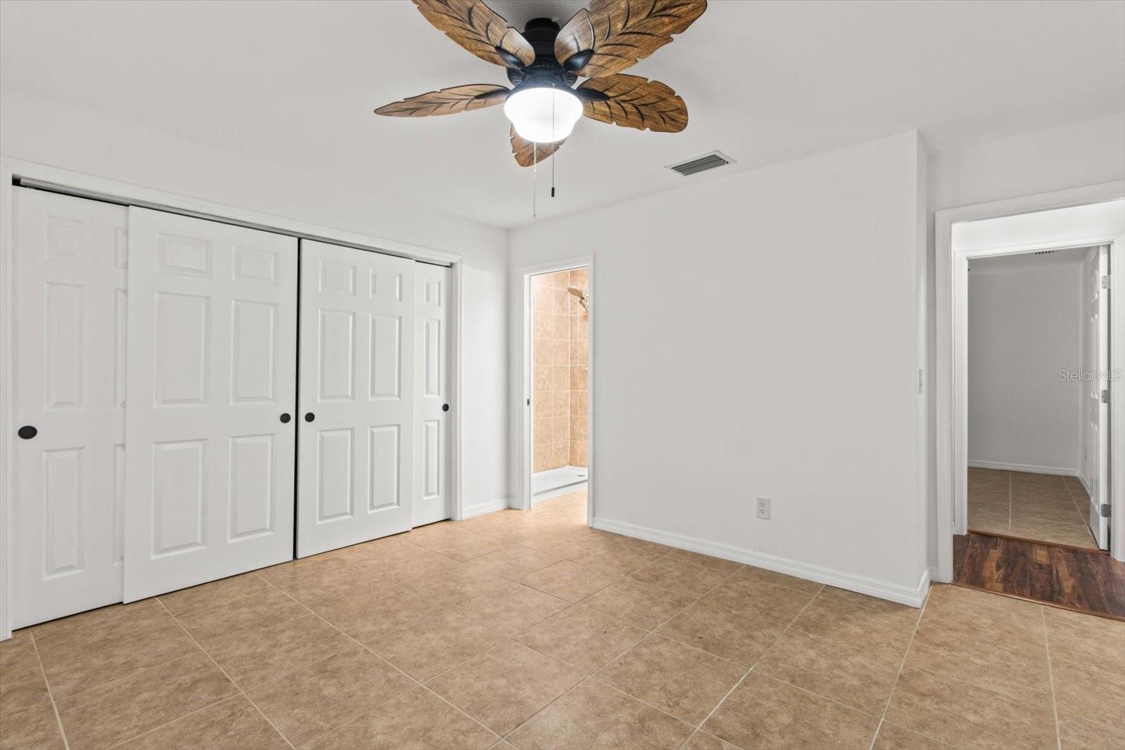 Image 25 of 58 For 11546 Clubview Drive