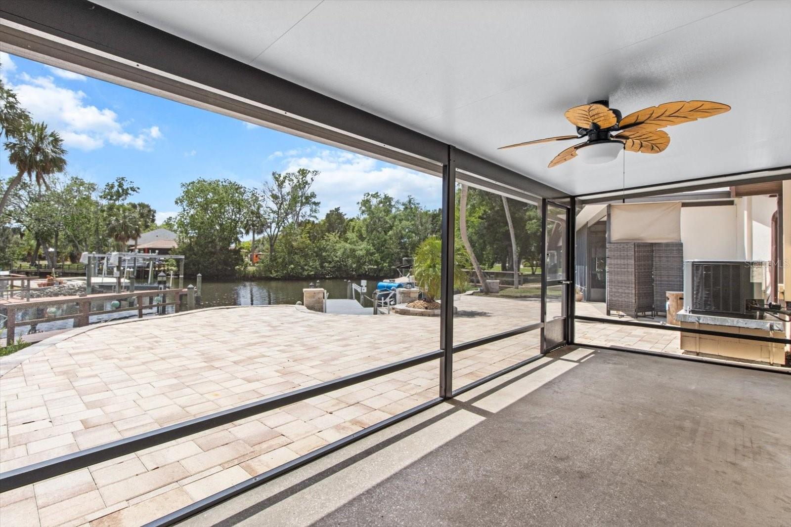 Image 33 of 58 For 11546 Clubview Drive