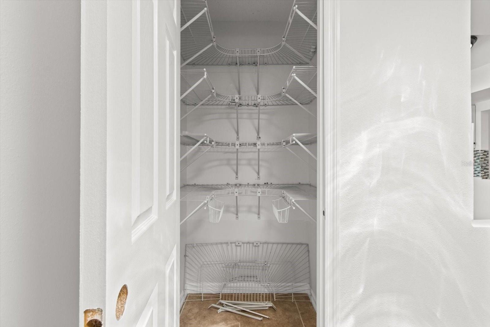 Image 37 of 58 For 11546 Clubview Drive