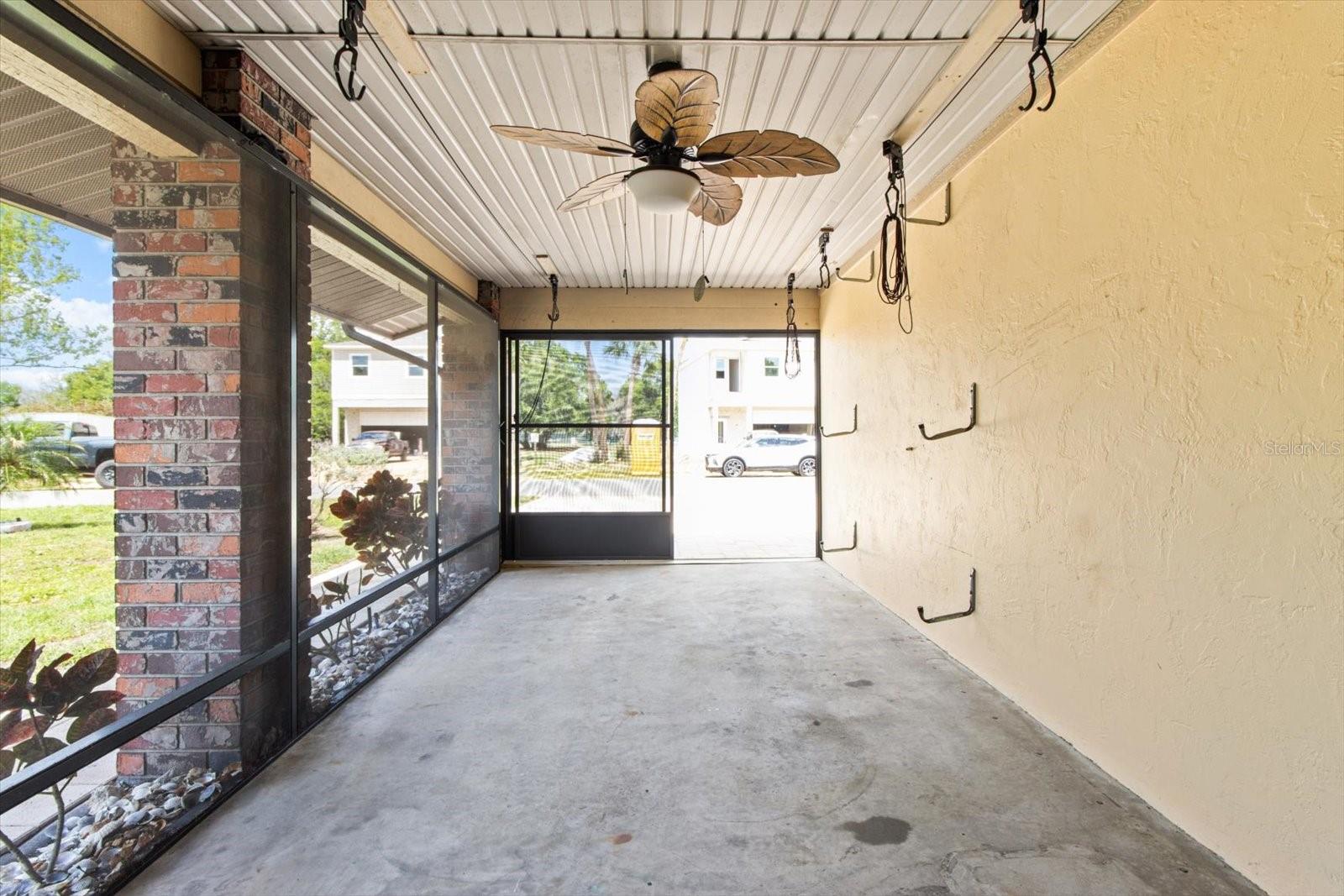 Image 39 of 58 For 11546 Clubview Drive