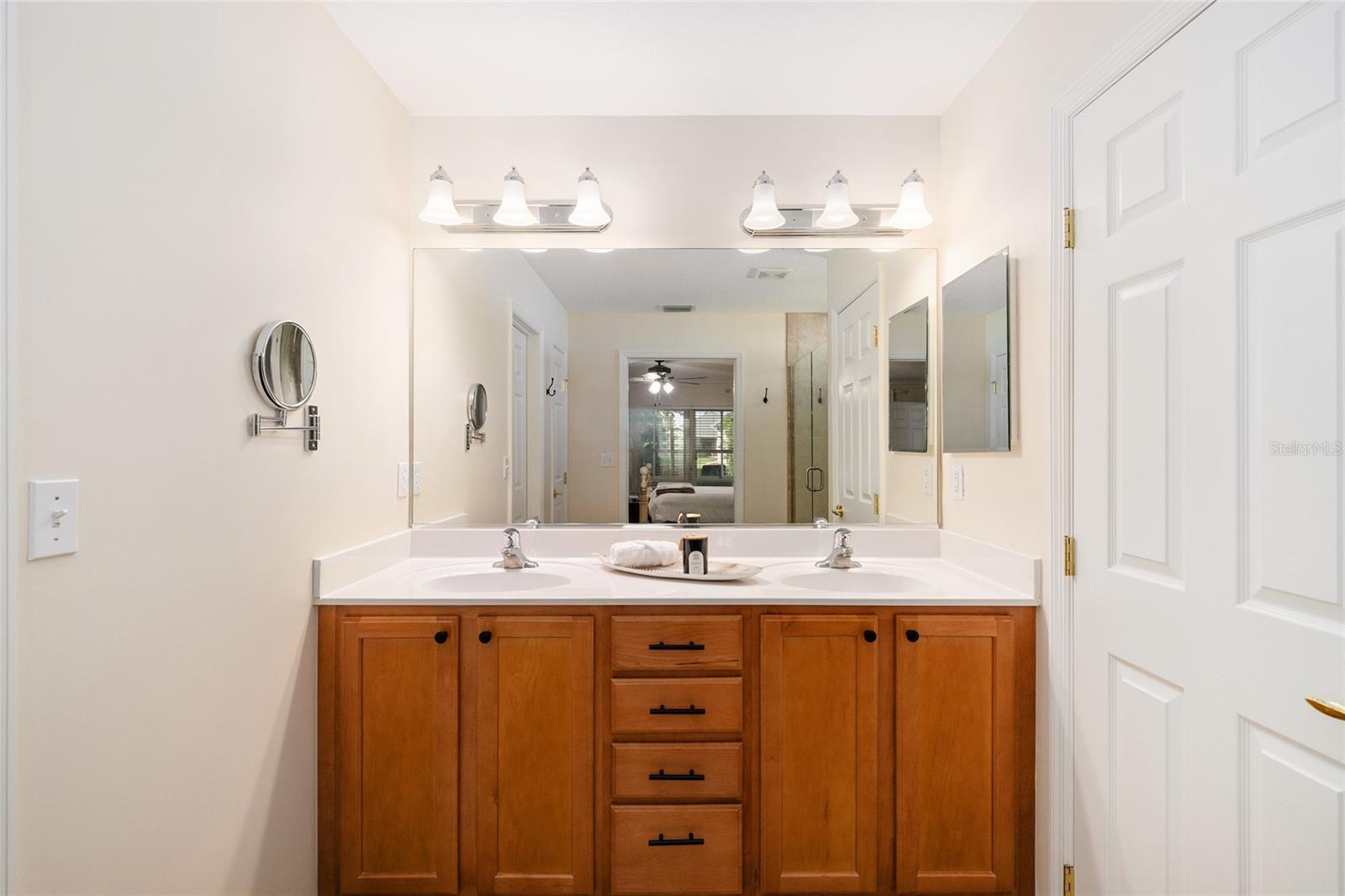 Image 30 of 73 For 13883 94th Avenue