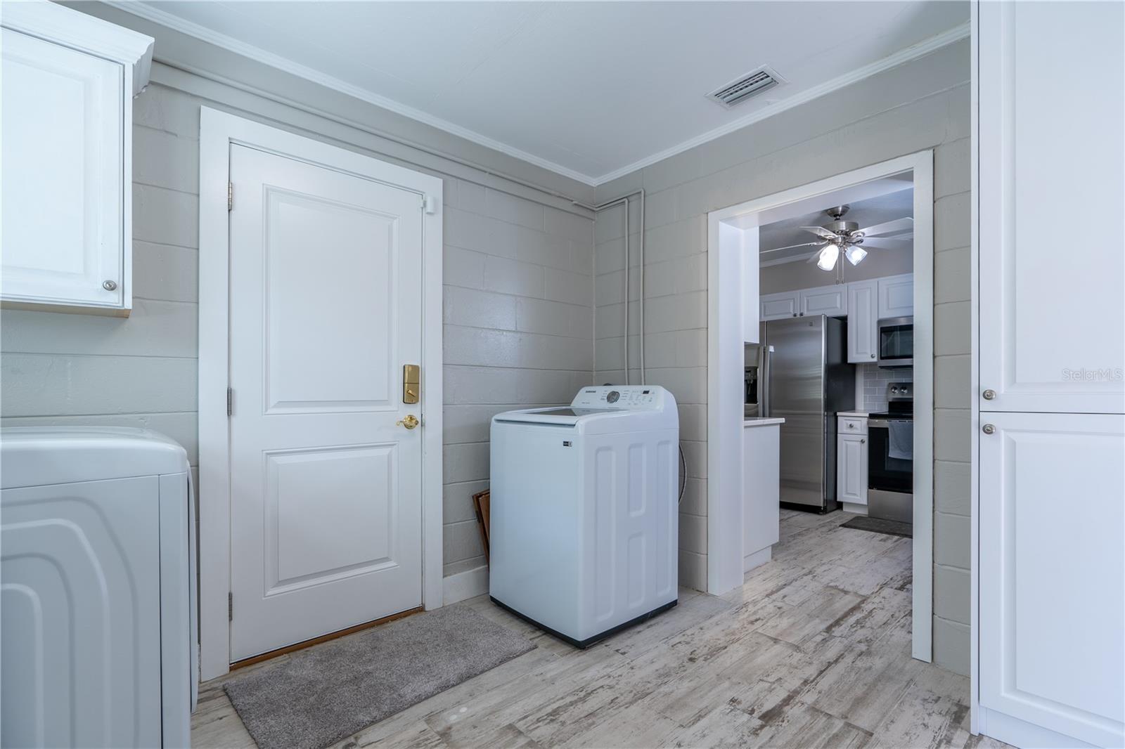 Image 20 of 41 For 305 1st Avenue