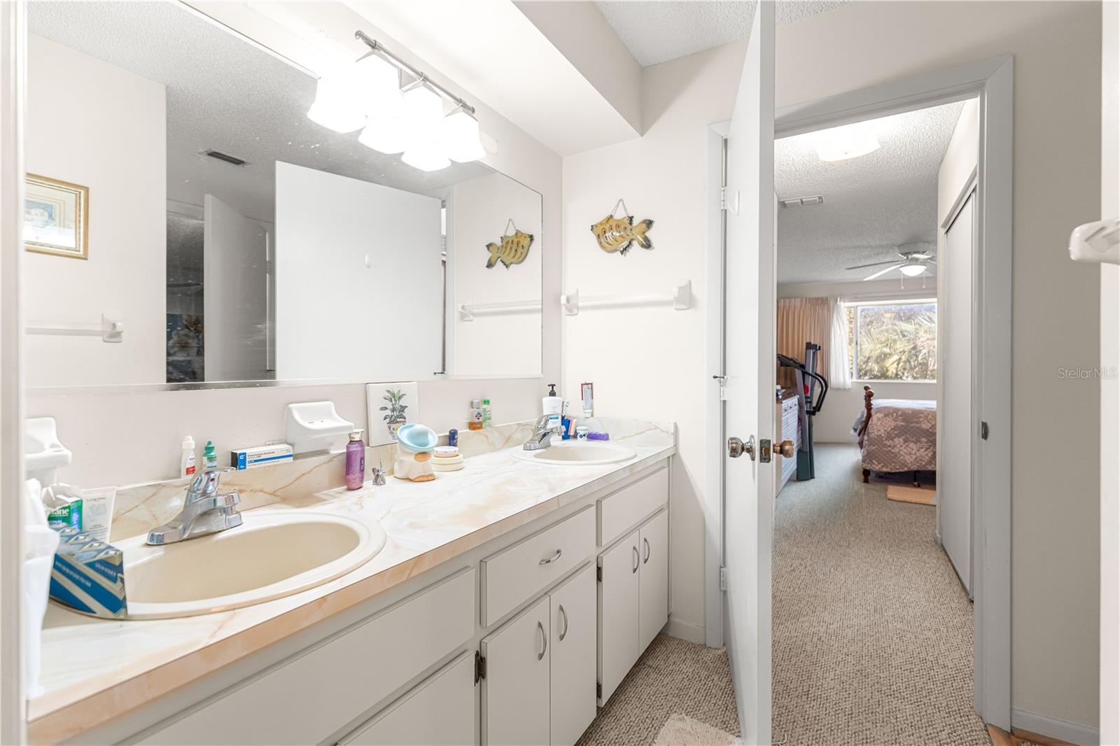 Image 11 of 40 For 10987 86th Terrace