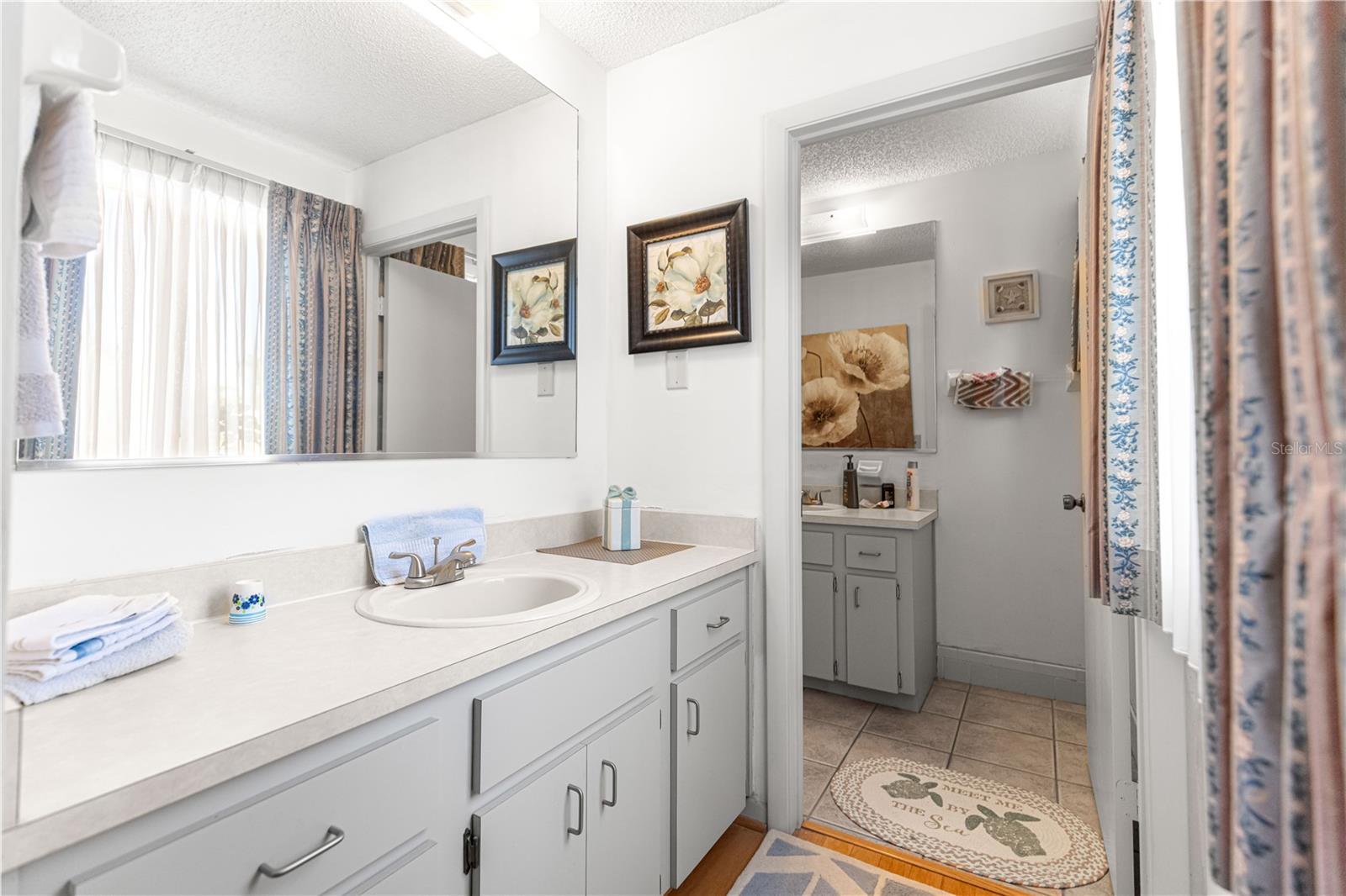 Image 22 of 40 For 10987 86th Terrace