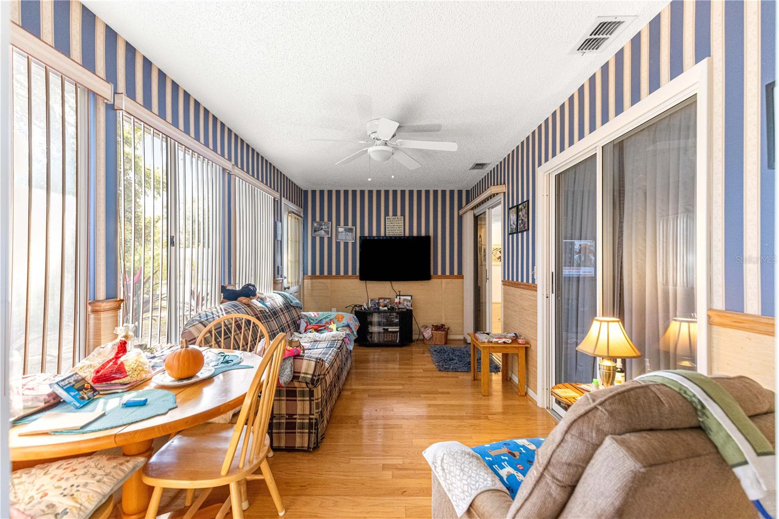 Image 27 of 40 For 10987 86th Terrace