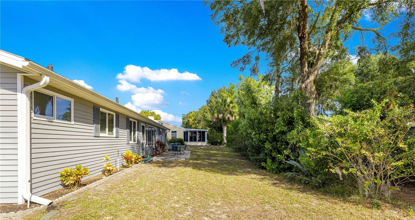 Image 29 of 40 For 10987 86th Terrace