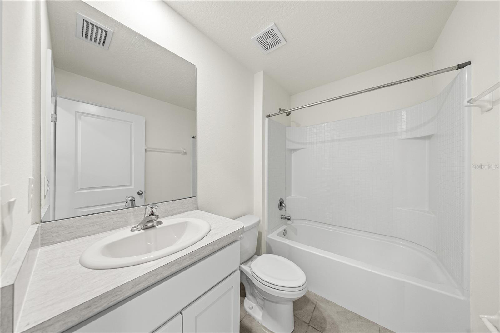 Image 14 of 39 For 8748 49th Circle