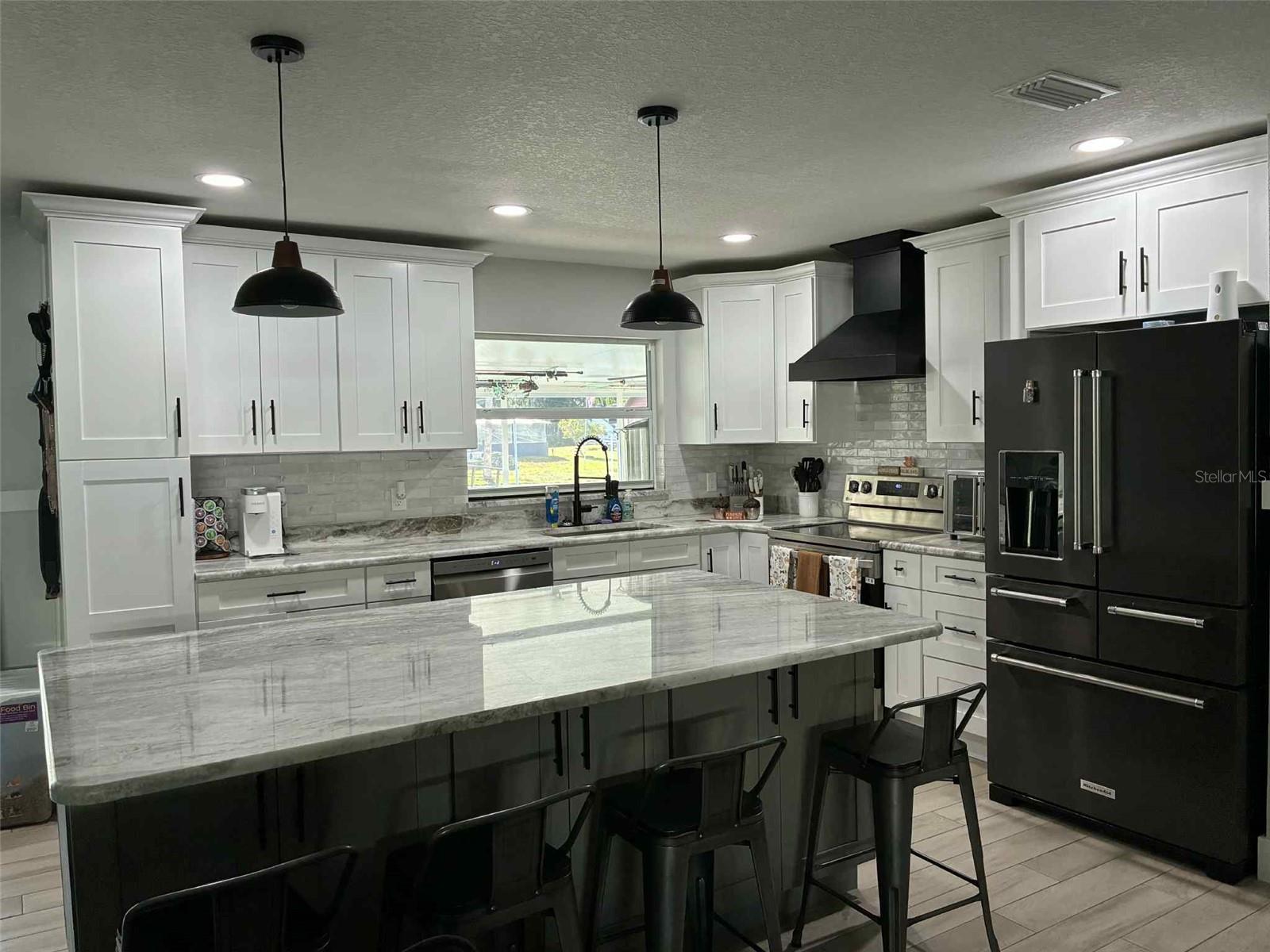 Image 10 of 31 For 571 14th Place