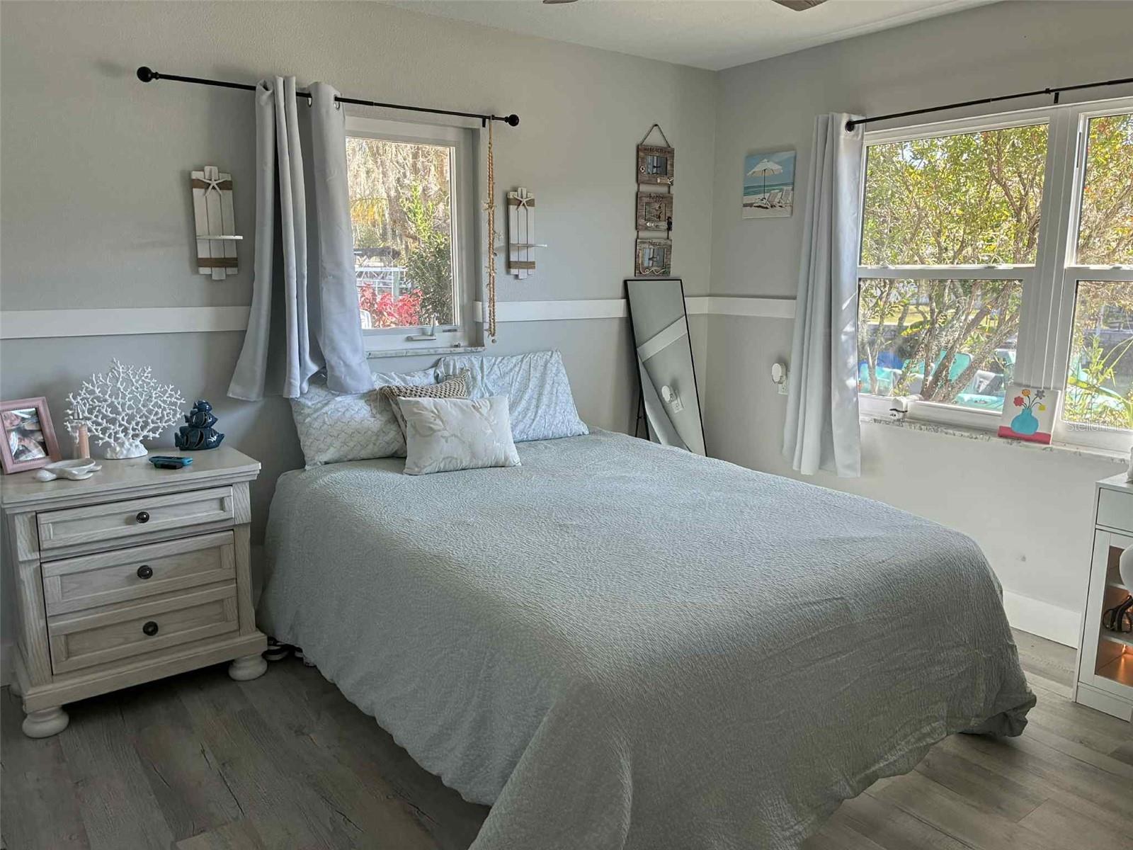 Image 18 of 31 For 571 14th Place