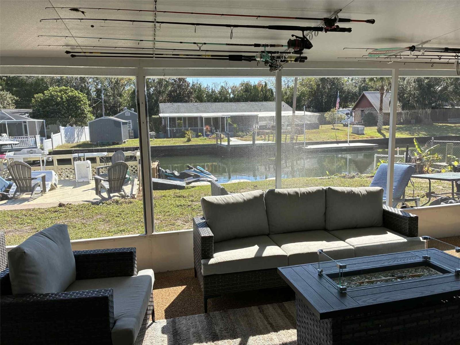 Image 24 of 31 For 571 14th Place