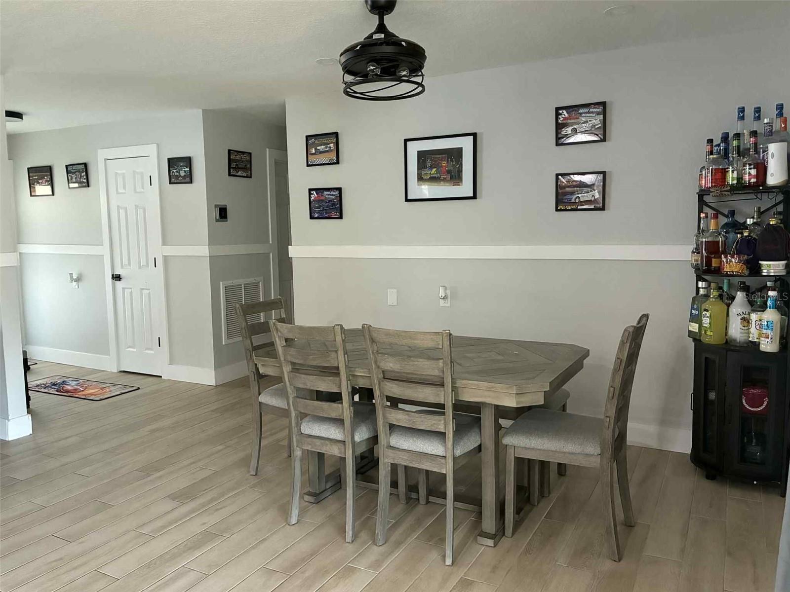 Image 7 of 31 For 571 14th Place