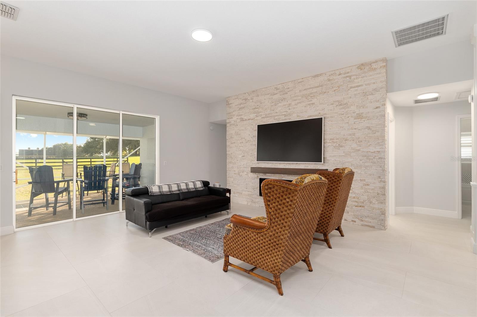 Image 24 of 91 For 6208 12th Street