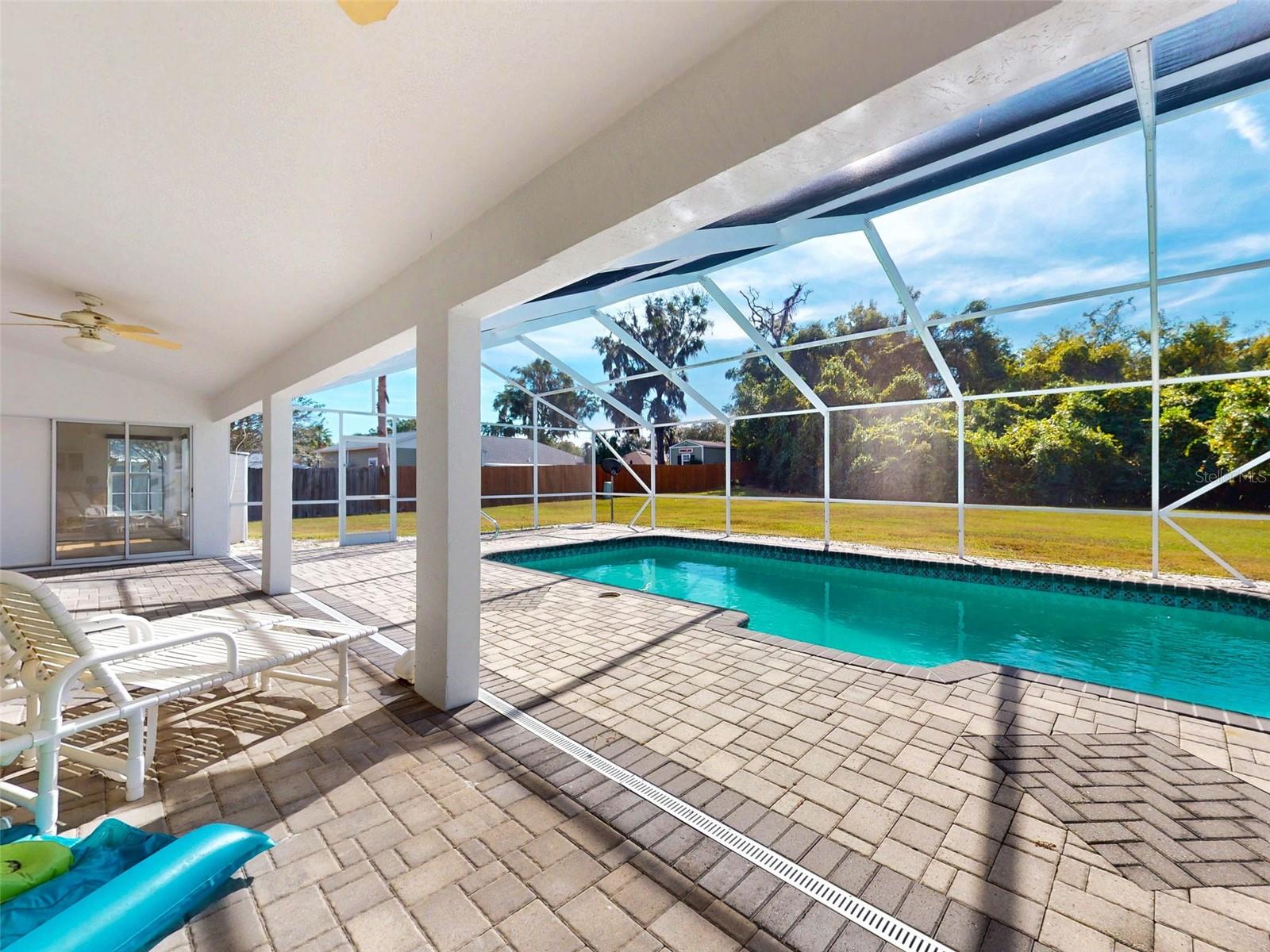 Image 28 of 39 For 7558 103rd Loop