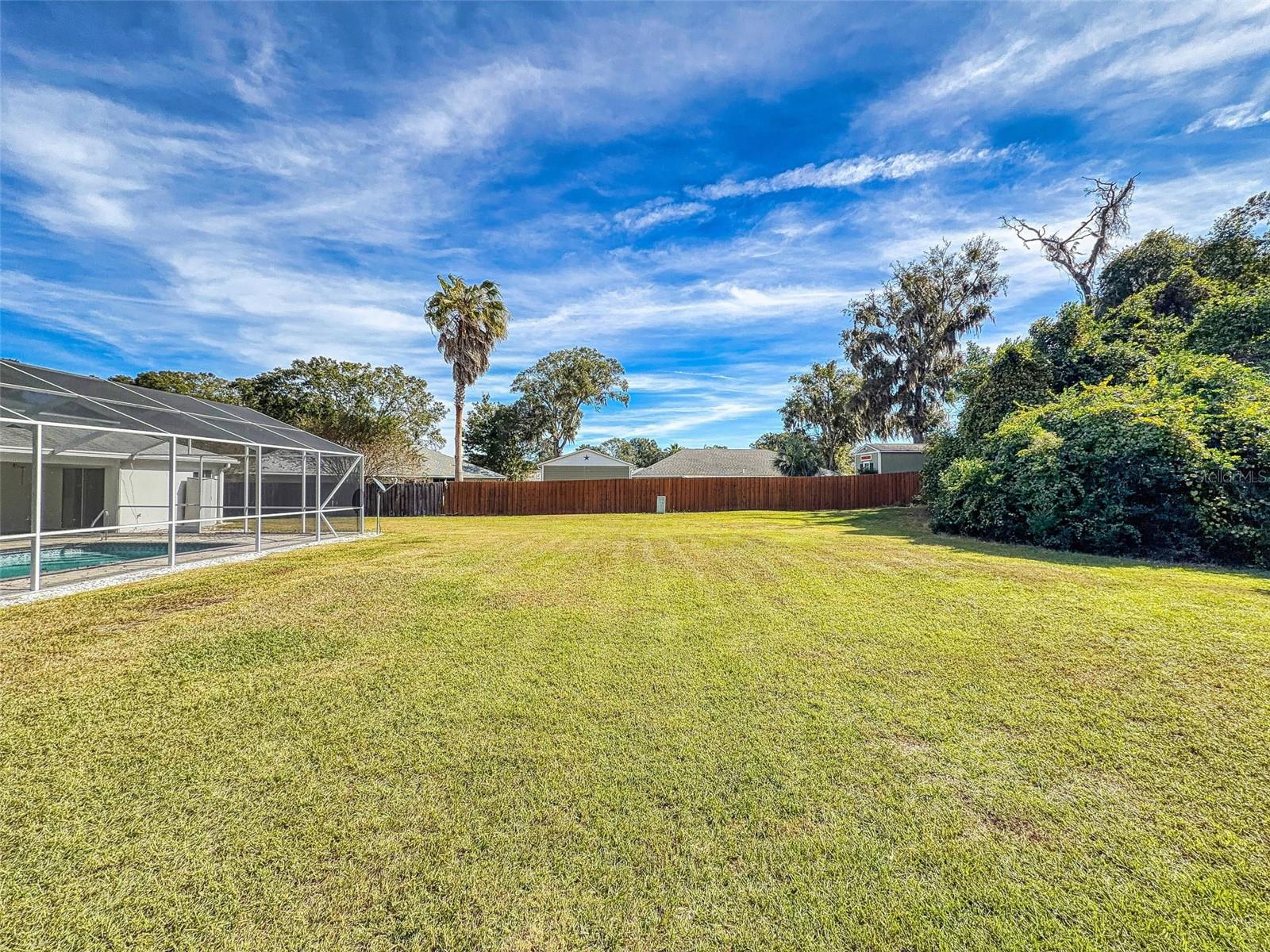 Image 35 of 39 For 7558 103rd Loop