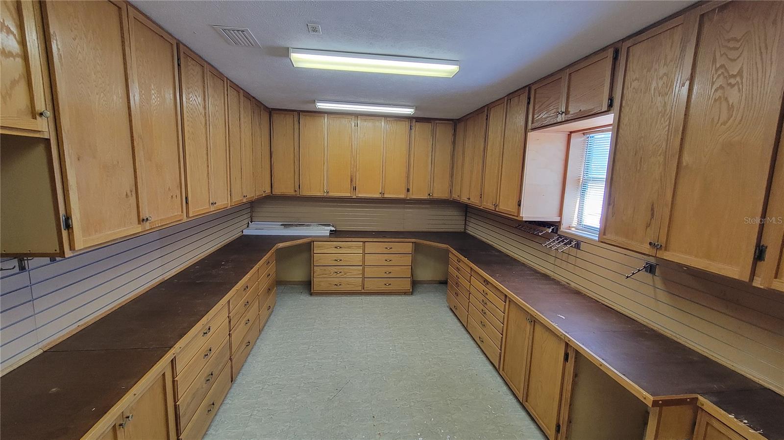 Image 29 of 51 For 3152 50th Place