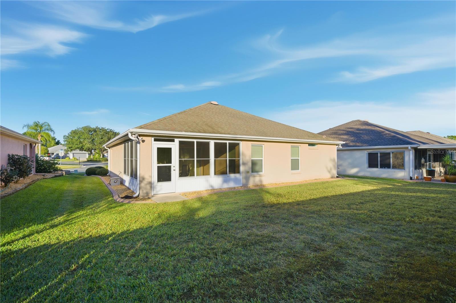 Listing photo id 23 for 9175 118th Loop