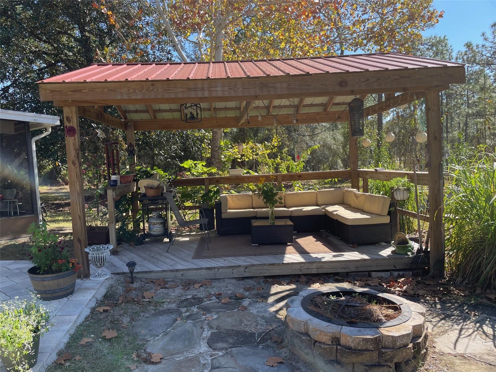 Image 40 of 77 For 280 Ridgewood Road