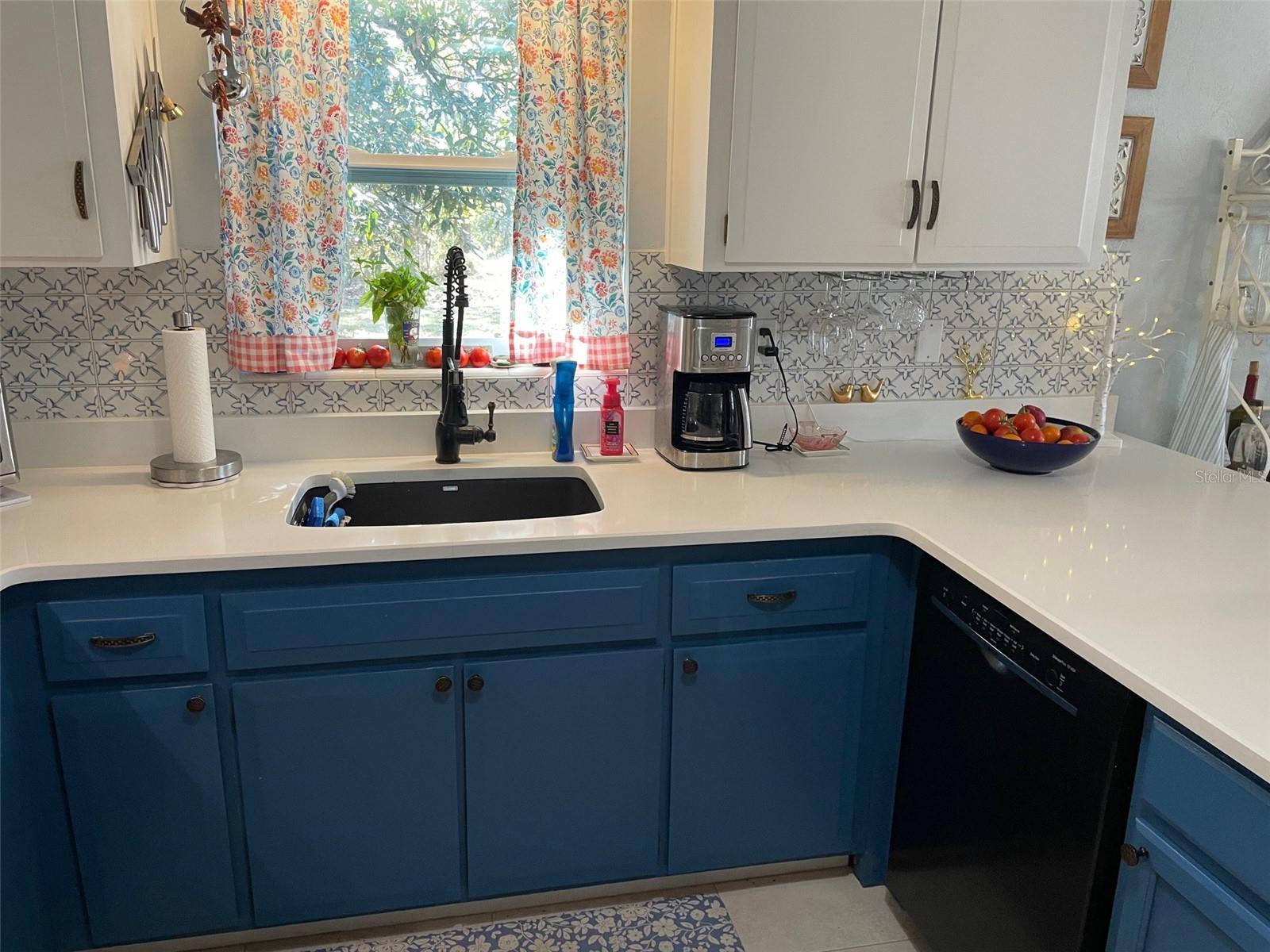 Image 61 of 77 For 280 Ridgewood Road