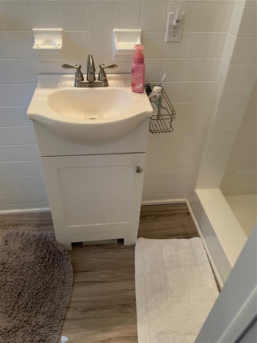 Image 68 of 77 For 280 Ridgewood Road