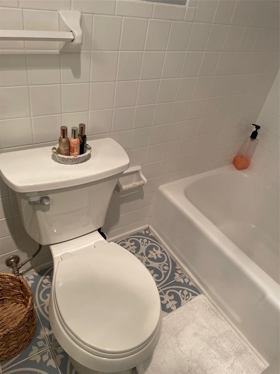 Image 72 of 77 For 280 Ridgewood Road