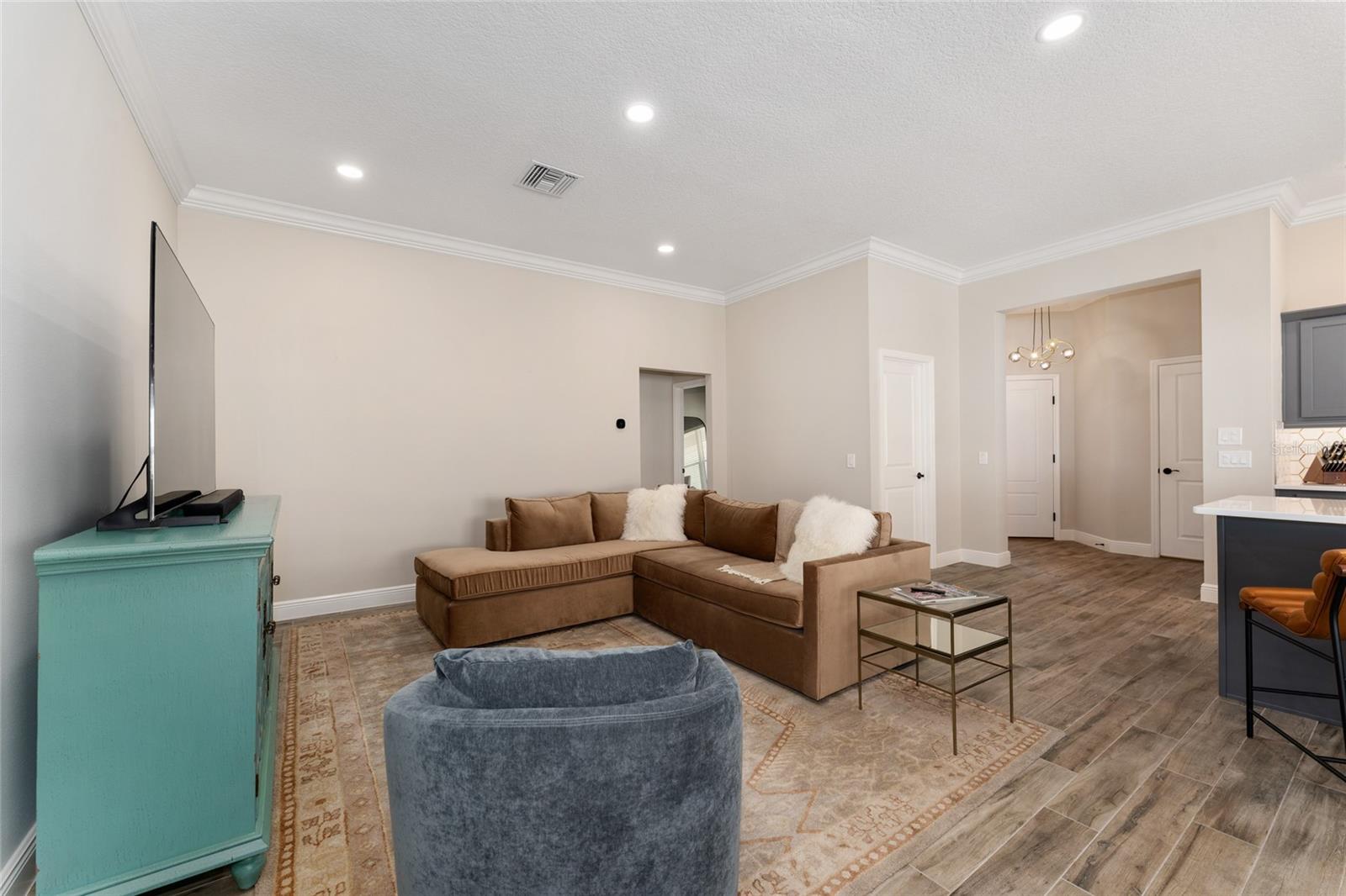 Image 10 of 54 For 5967 Freitag Avenue