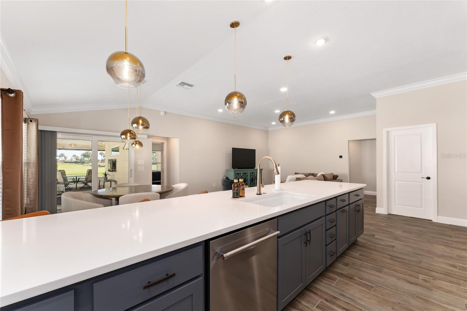 Image 18 of 54 For 5967 Freitag Avenue