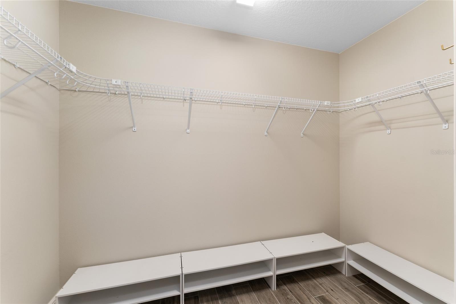 Image 22 of 54 For 5967 Freitag Avenue