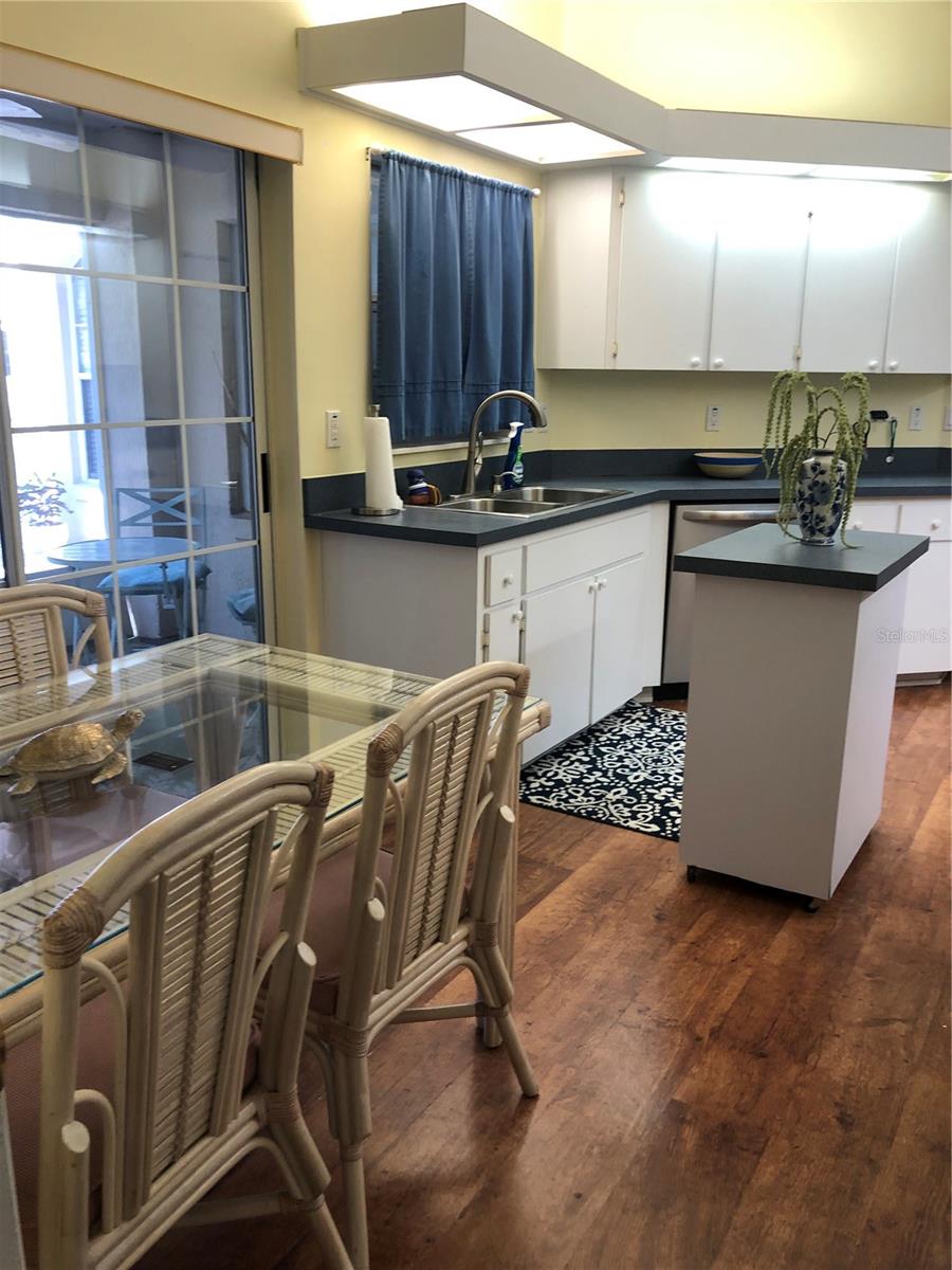 Image 12 of 40 For 7867 115th Loop