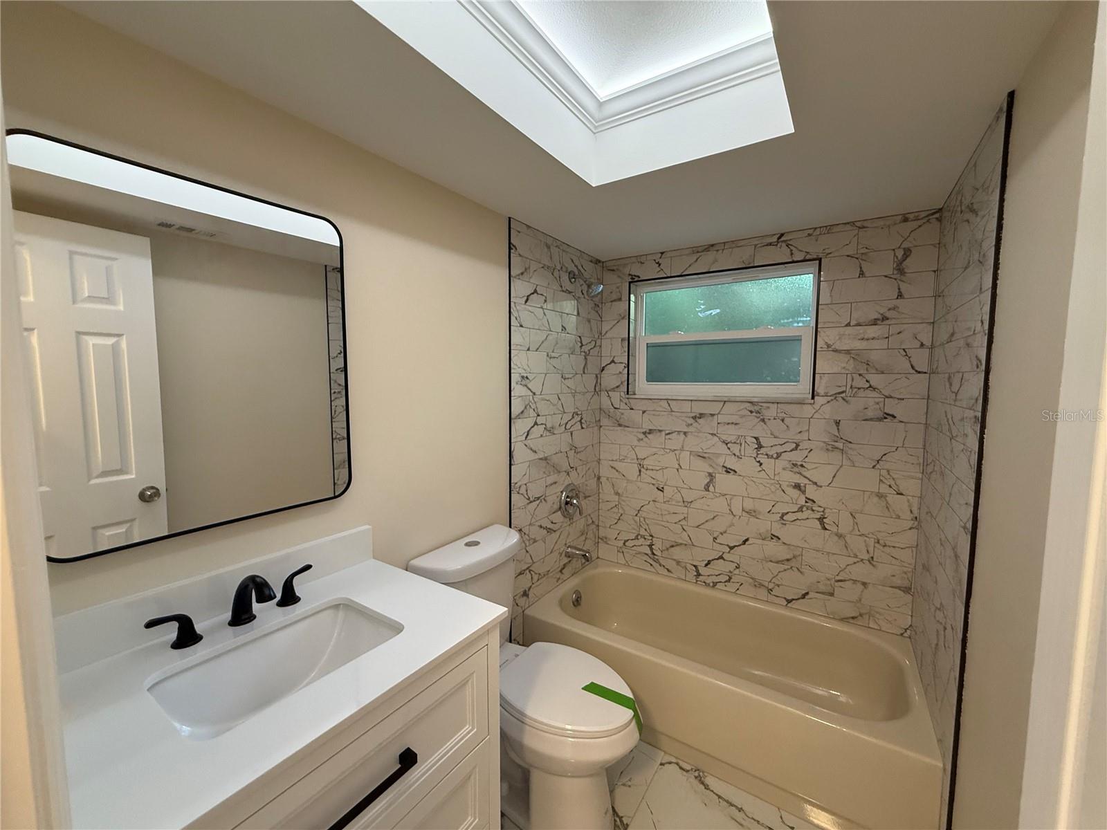 Image 14 of 18 For 416 Hourglass Terrace