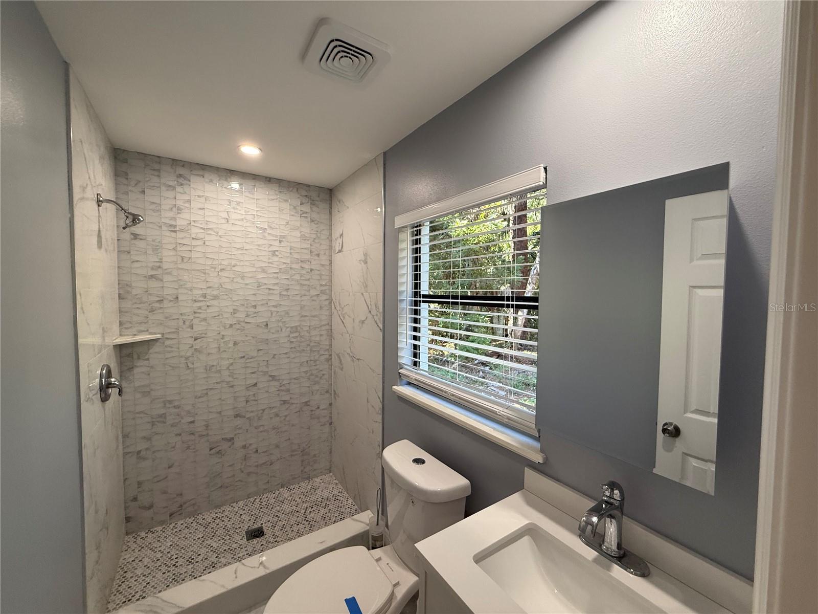 Image 8 of 18 For 416 Hourglass Terrace