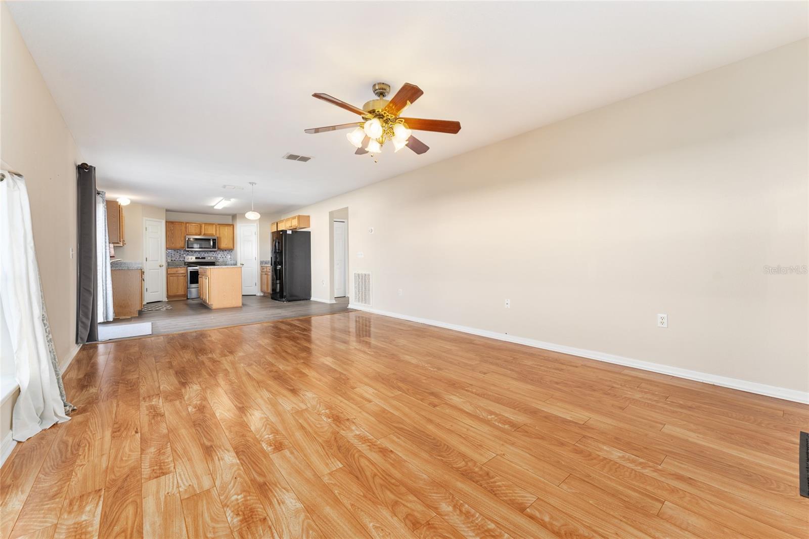 Image 24 of 64 For 2661 42nd Road