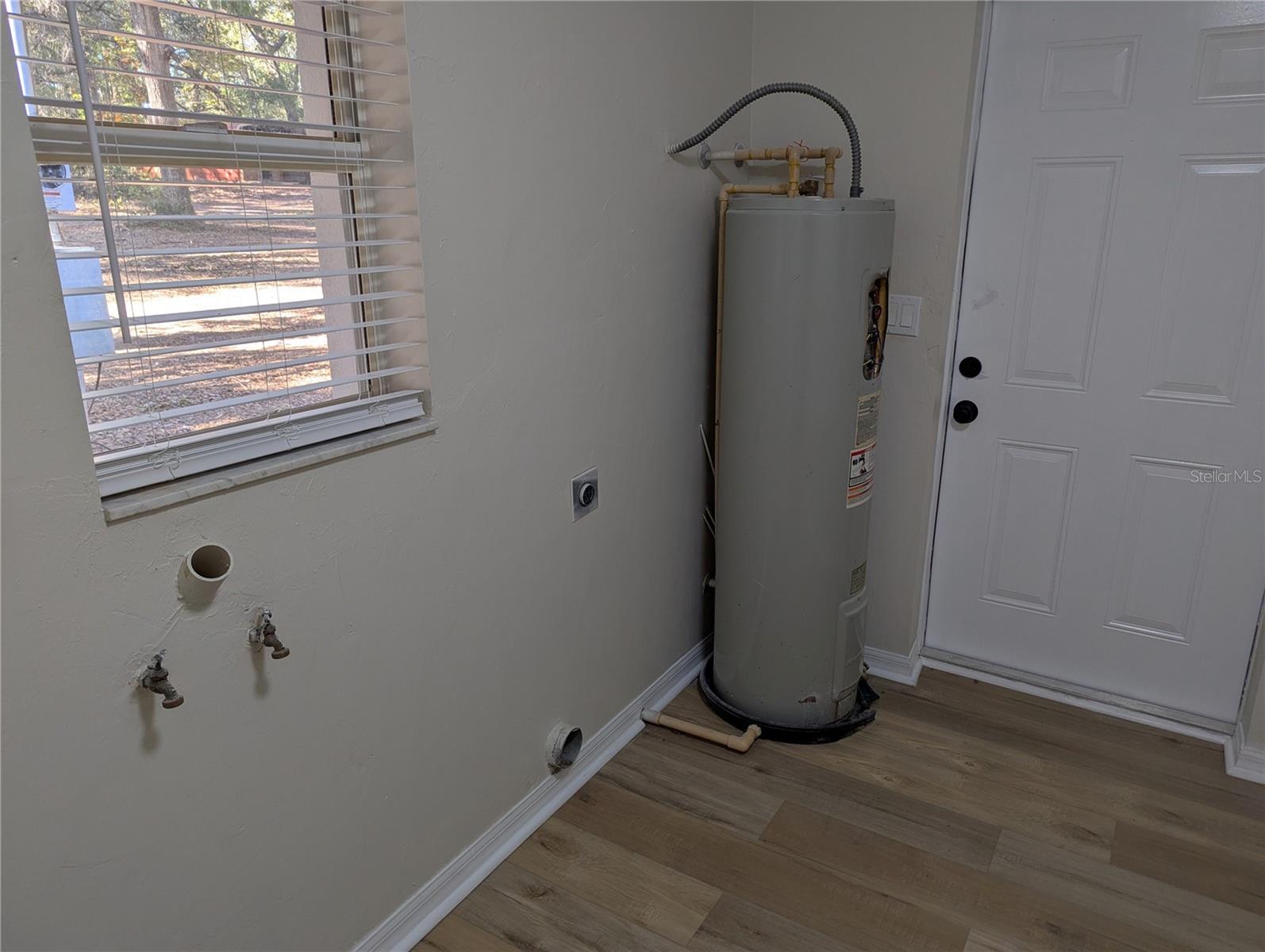 Image 10 of 58 For 4739 60th Avenue