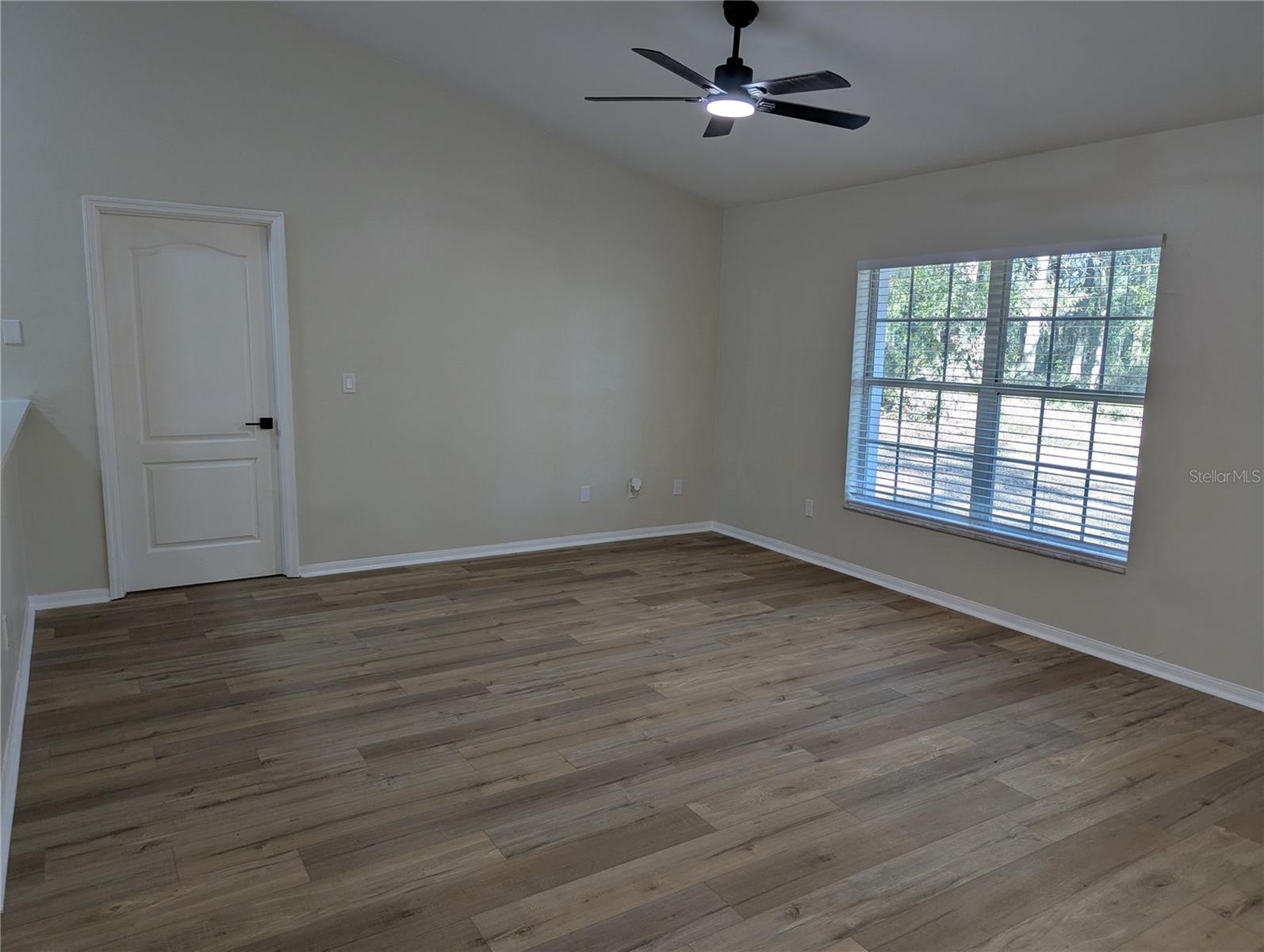 Image 4 of 58 For 4739 60th Avenue