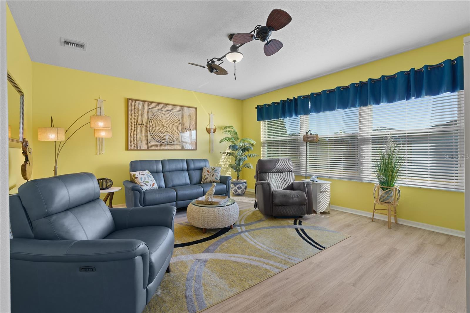 Image 13 of 42 For 15657 11th Terrace Rd