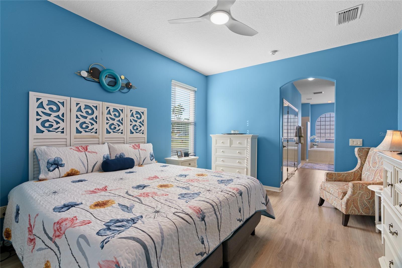 Image 17 of 42 For 15657 11th Terrace Rd