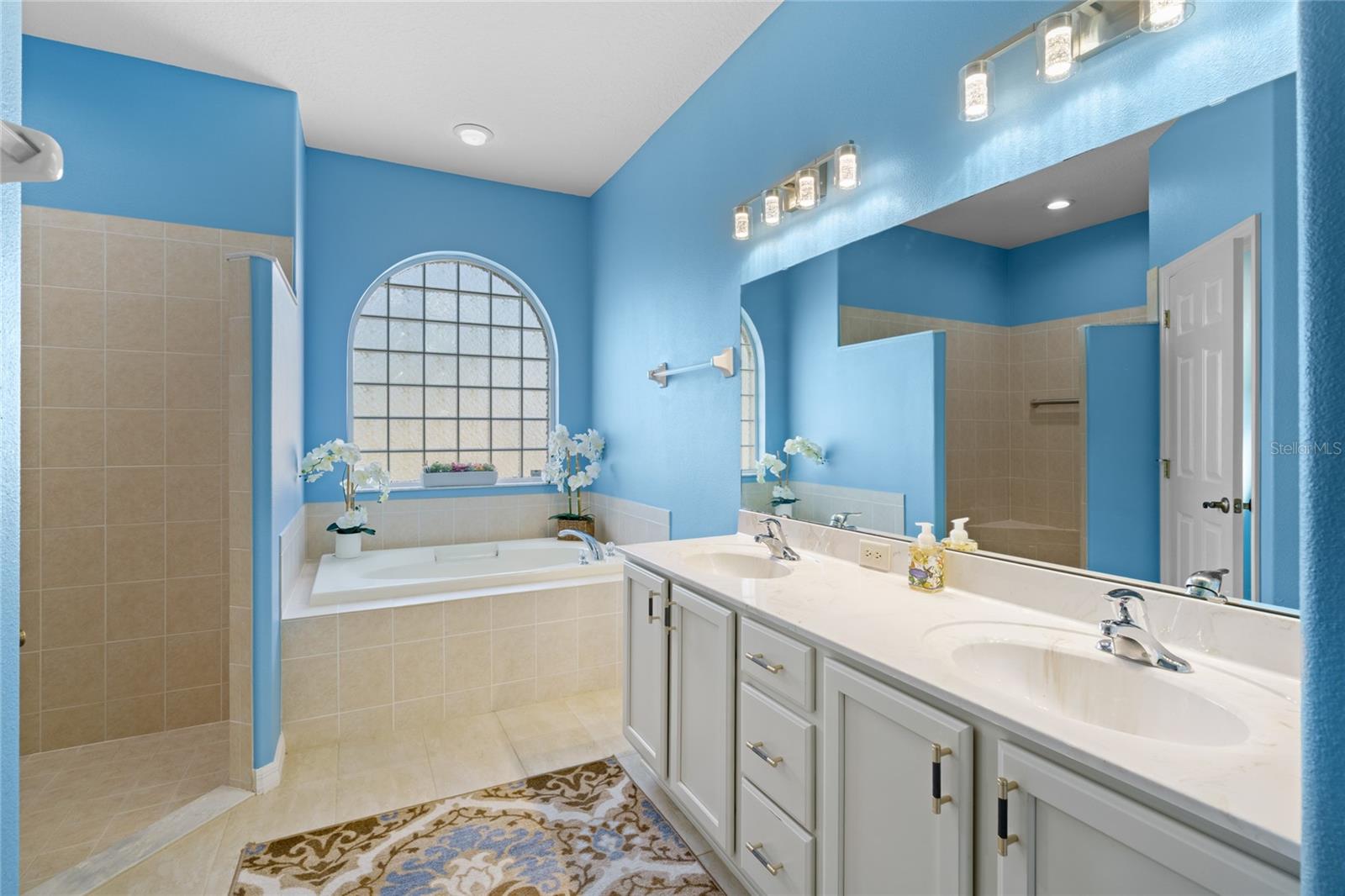 Image 18 of 42 For 15657 11th Terrace Rd